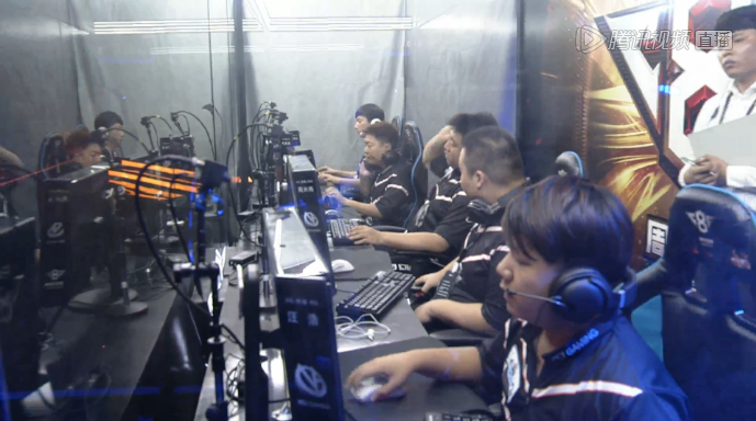 Major快讯：金鳞岂是池中物！FaZe击败ENCE夺双胜