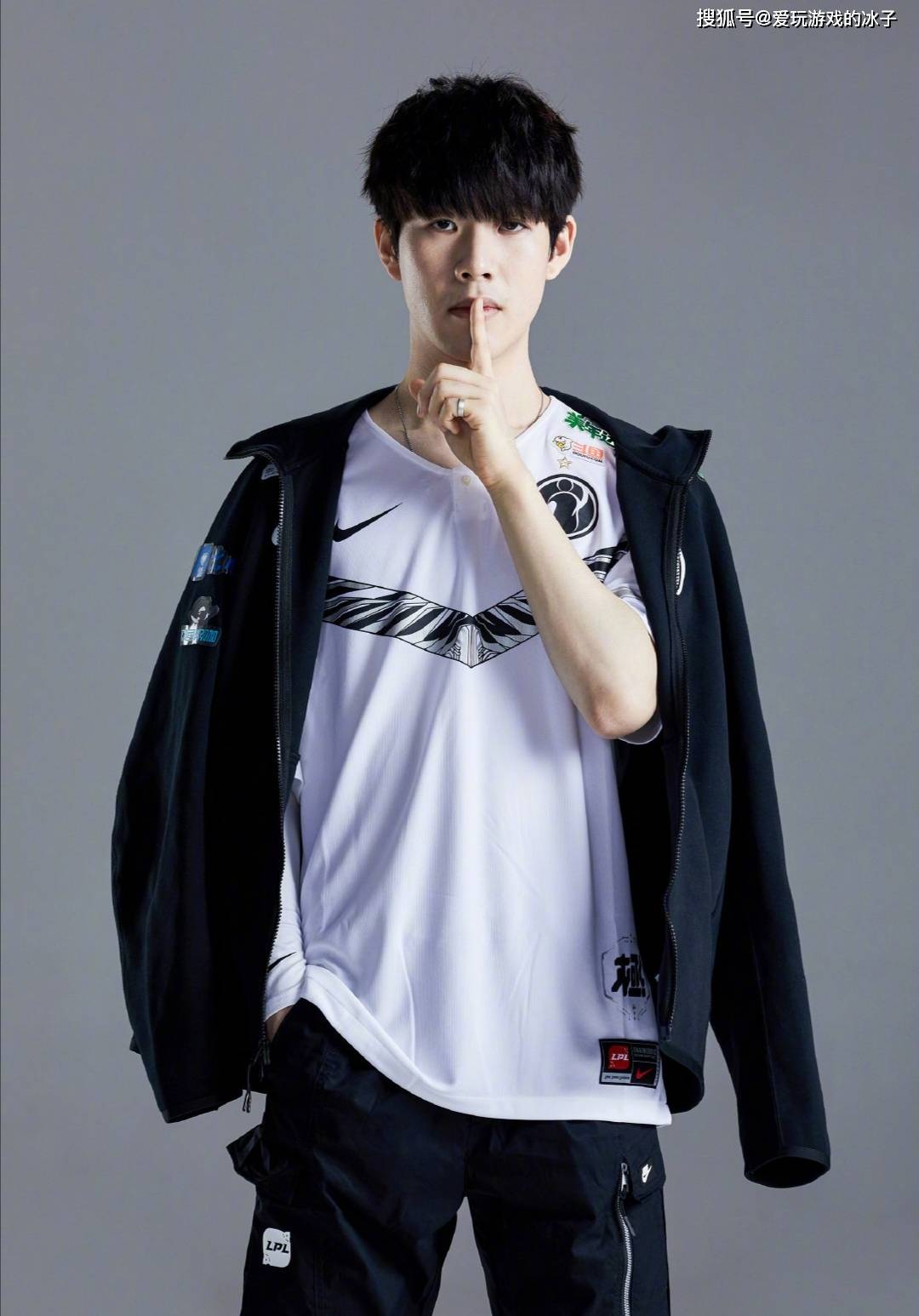 957奥恩无能为力 梦魇带球进场体系无往不利 BGM再度扳平比分