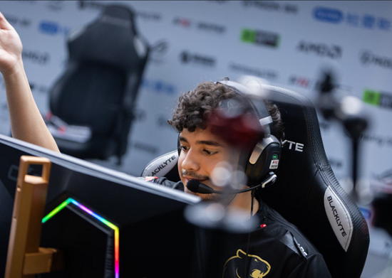 【赛后战报】仍存希望，FPX横扫TT仍有晋级登峰组的机会