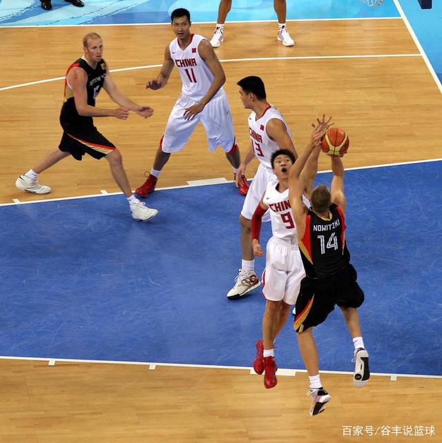 弗拉格复出14+7+4轻松晋级！NBA总经理给出最强模板：巅峰小卡